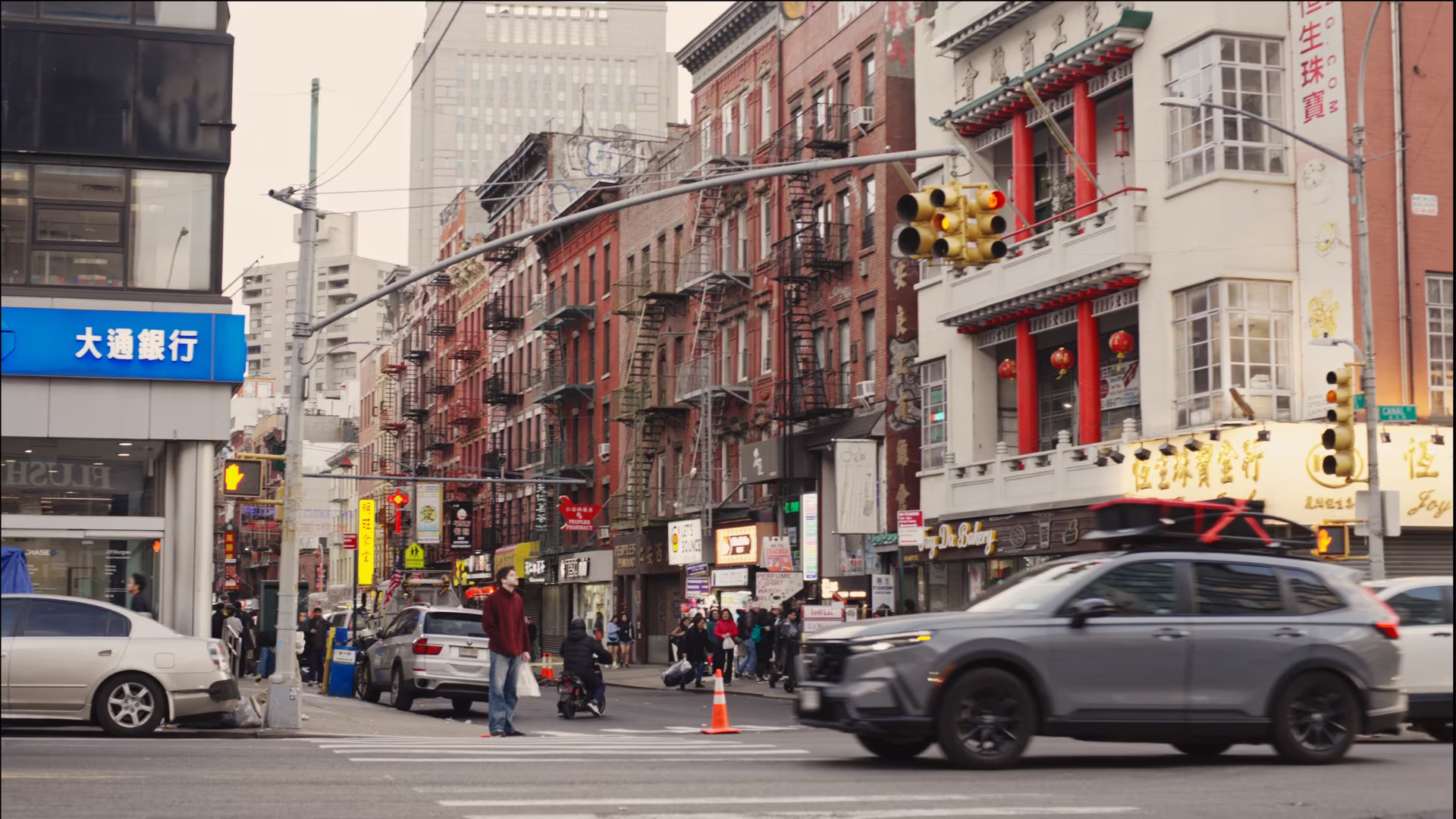 Oilman — Chinatown, film still